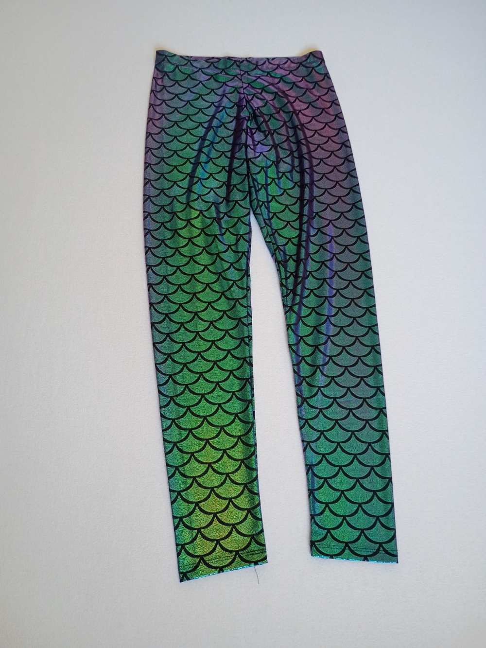 Iridiscent Mermaid Scale Leggings Size M - Green/Purple/Pink/Blue Bodycon